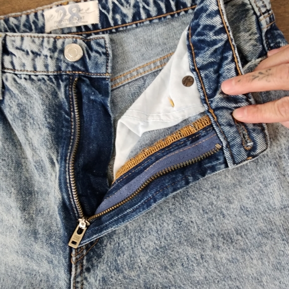 Free People We The Free Stone Wash Distressed High Rise Straight Leg Jeans Sz 28 - Picture 6 of 13